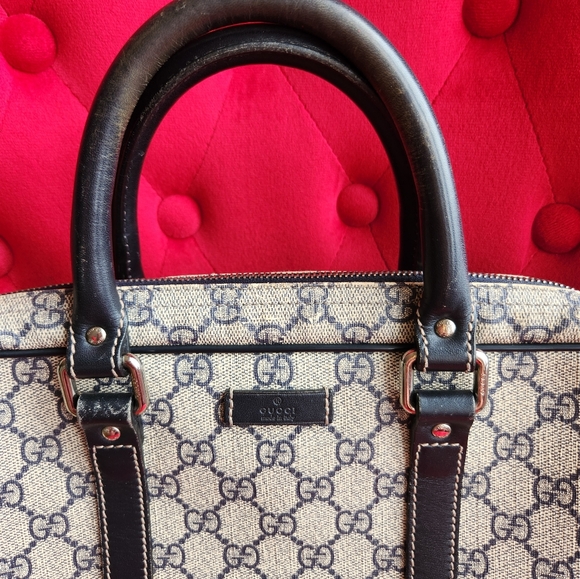 Authentic Gucci Supreme Monogram Laptop Document Bag Preloved - Picture 4 of 17